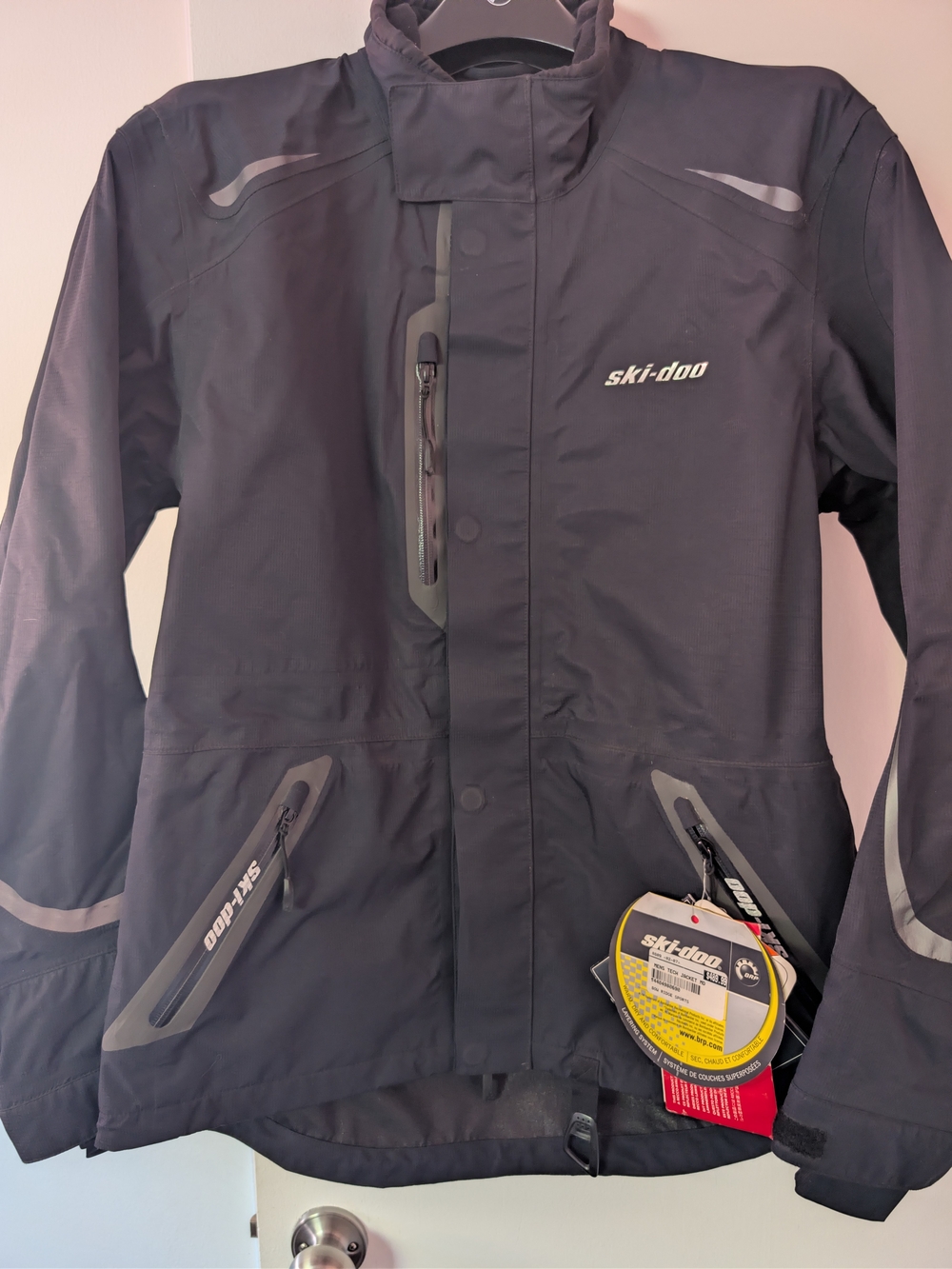 Men’s Black Insulated Snow Jacket